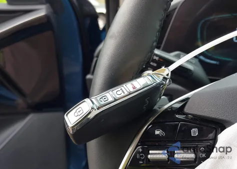 2023 Kia Niro Plug-In Hybrid Ex из США, поврежденный, VIN KNDCS3LF8P5054085